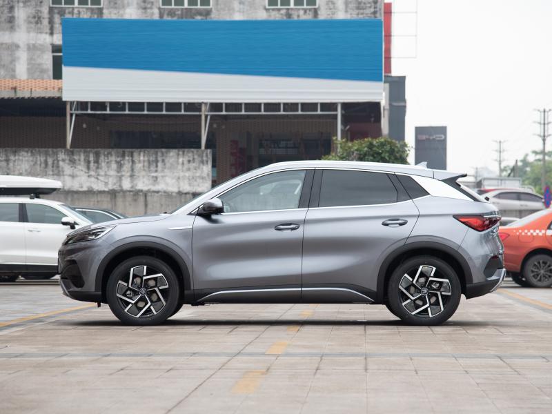 https://car2.autoimg.cn/cardfs/product/g31/M00/A7/AE/autohomecar__ChxoHmXmh66ADRMeACOIjGWJcQc379.jpg
